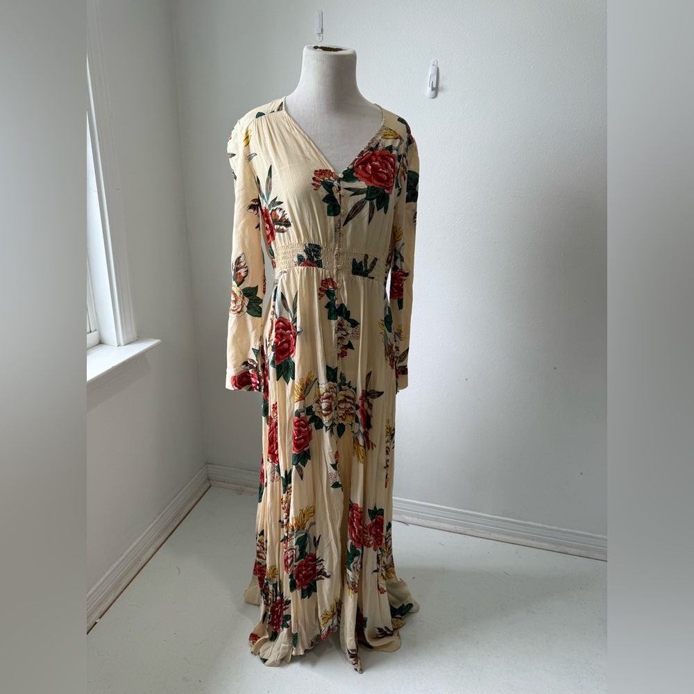 Cream and Red Plunge Neck Gown with Sleeves